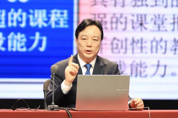 2025年春季成渝雙城經(jīng)濟(jì)圈職業(yè)院校計(jì)算機(jī)類教研活動(dòng)聚焦軟件開發(fā)技術(shù)